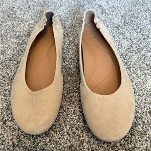Dansko Women's Beige Flats